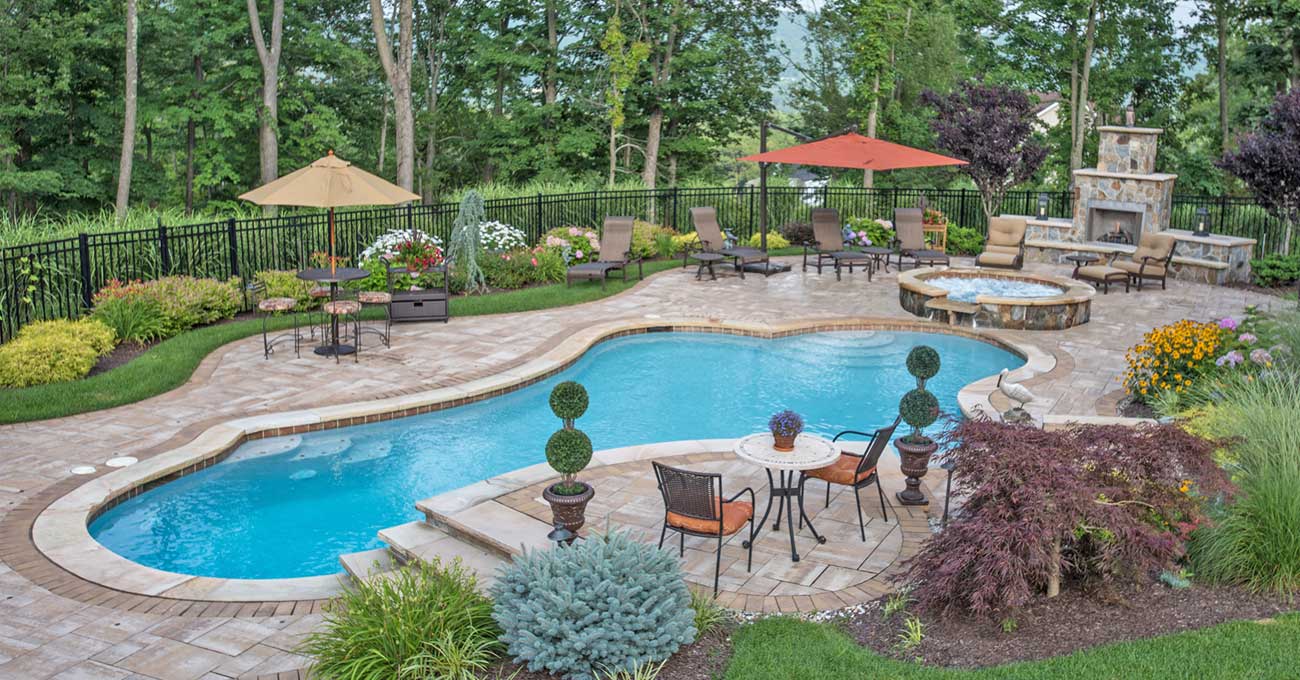 5 Questions To Ask Before You Hire A Pool Builder